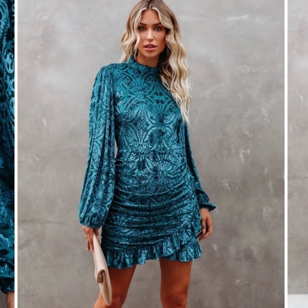 VICI Collection - Salem Ruched Velvet Mini Dress - Teal - New With Tags - XL